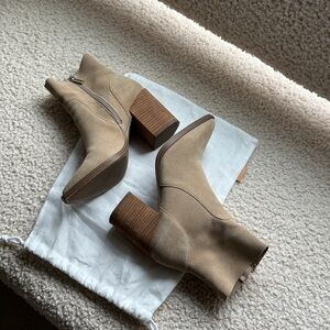 Steve Madden Suede Light Oak Brown Booties